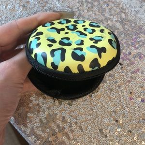 Leopard headphone case